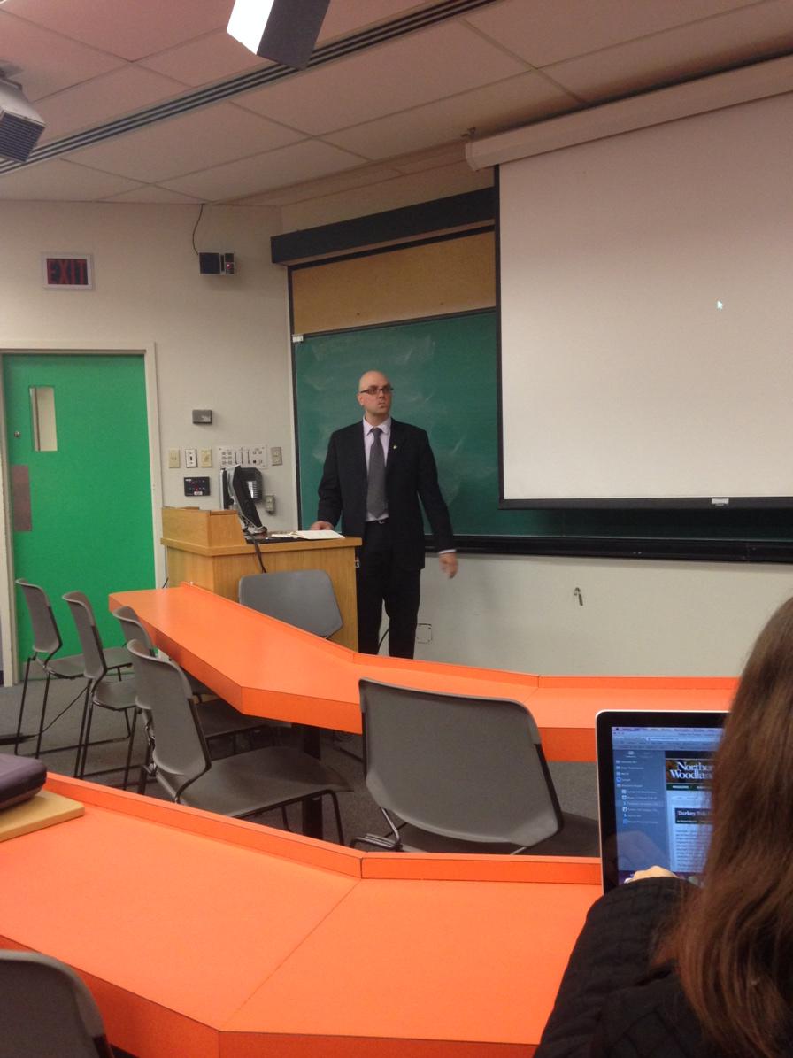BirdsAtMac's tweet photo. #whereisthefieldbiologist #ENVB22 #teacher #suitup http://t.co/Hm2cmWugAW