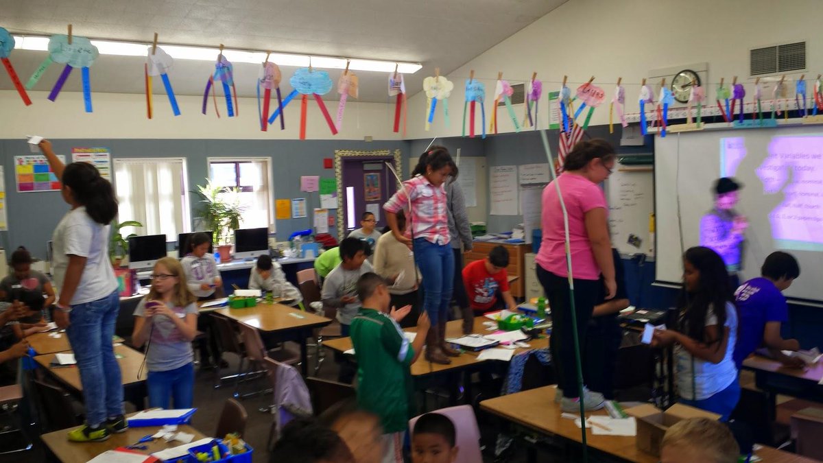 MicrobiomDigest's tweet photo. Fun at my volunteering job, experimenting with different paper 'copters http://t.co/eRuZLWDl4L #ScienceIsElementary http://t.co/eU77uPpz7O