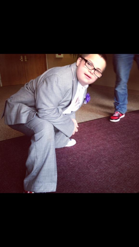 ShepardChase's tweet image. As long as I got my suit and tie 😉🎶