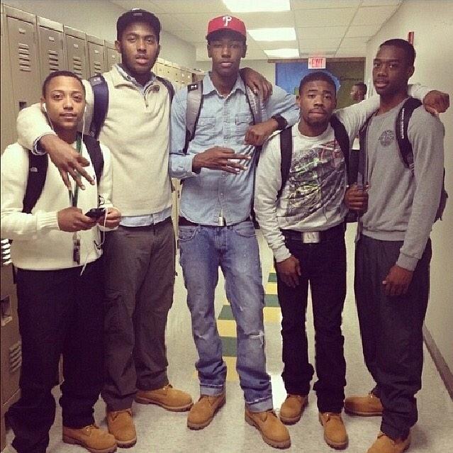 MediasNew's tweet photo. Their Squad ✊ R.I.P Dev 🙏 http://t.co/lWVJA76Uwi
