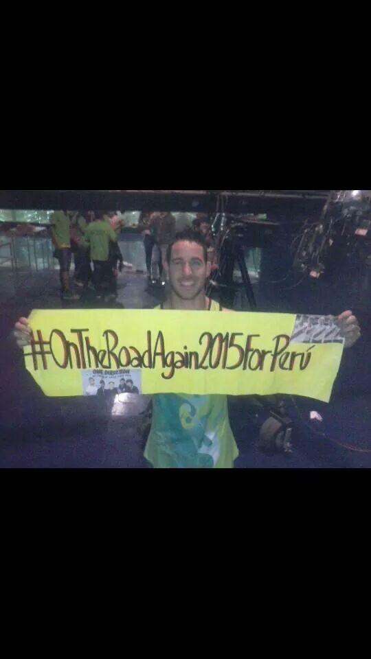 harvylouist's tweet image. #CombateTraeAOneDirection  PORFAVOR!!!!