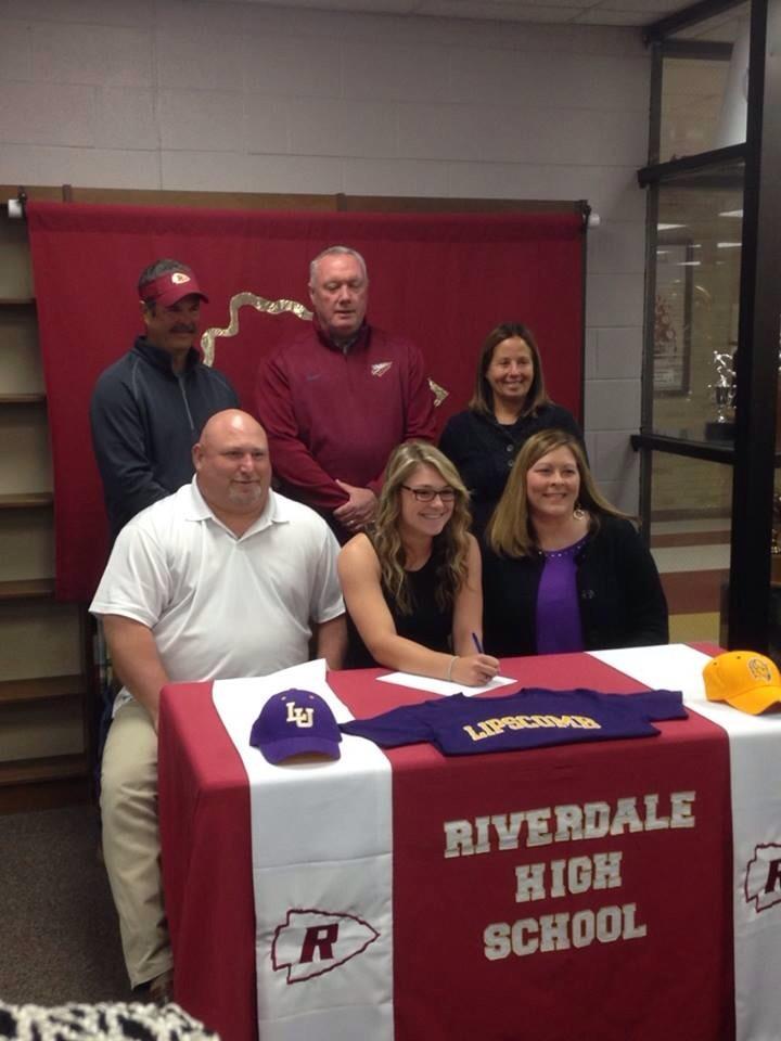 RedDevils16U's tweet photo. Congrats to Sarah Higgins. Signed with Lipscomb University today. Go Bison! #GtownSB #lipscombsoftball http://t.co/HnFvuFQJNl
