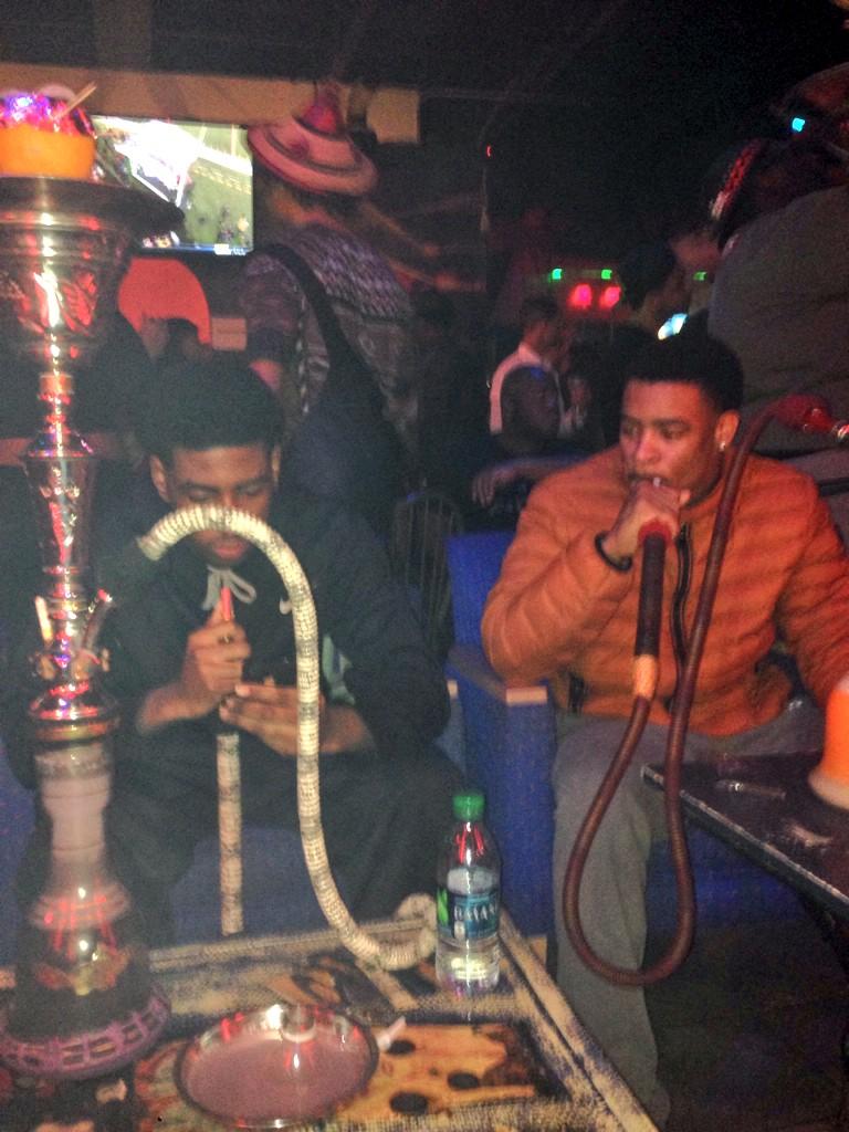 FreshOffNike's tweet photo. Me and my brother live at #LaHookah 😤🏡💨💨🌙🌃 http://t.co/glZR7QD6Tf