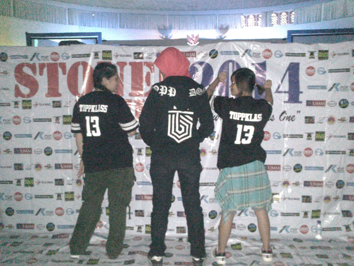 shyturtle23's tweet photo. Cuz we are Toppklass!~
#latepost #Stonel #DomeUMM
@ToppDoggHouse @cybordyne @Galaxyoon13 http://t.co/OQ0t3JOlUK