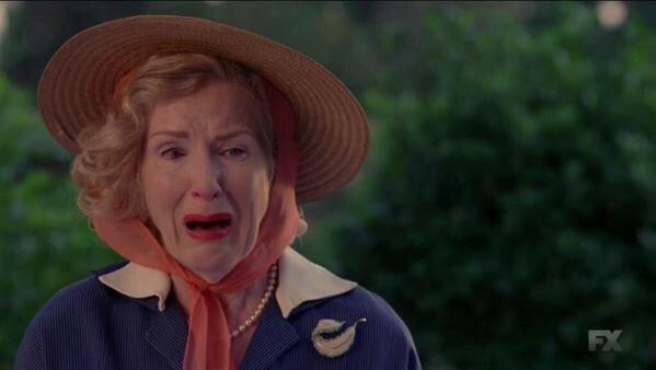 TeensEnvy's tweet photo. Me looking at my grades http://t.co/jEMS6PkO7C