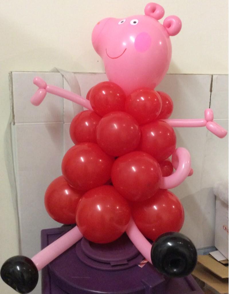 BalloonSiena's tweet photo. La carica dei Cartoon-Balloon! http://t.co/ngdhD4SK9O