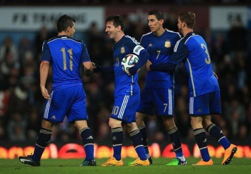 ManCityES's tweet photo. Final: Argentina 2 Croacia 1. Agüero y Zabaleta tuvieron minutos. Demichelis y Willy se quedaron en el banquillo. http://t.co/vzhjgsZQD5