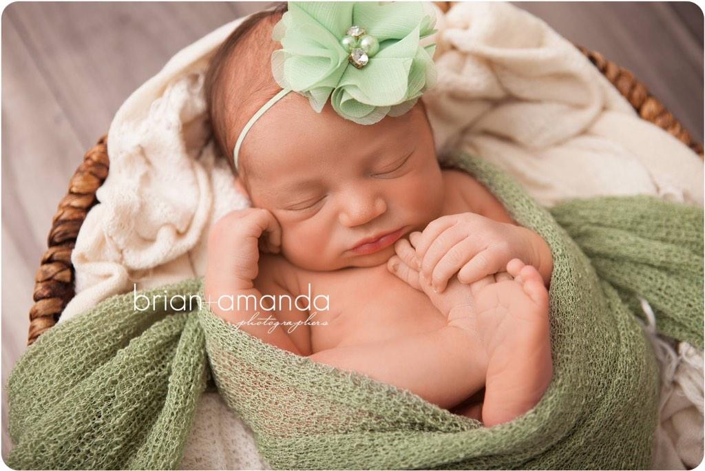 Sweet_Ellas's tweet photo. Mint chiffon headband. #sweetellasboutique #newborn #newbornheadband #newbornphotoprop #babyheadband #mintheadband http://t.co/HDPW6zImZs