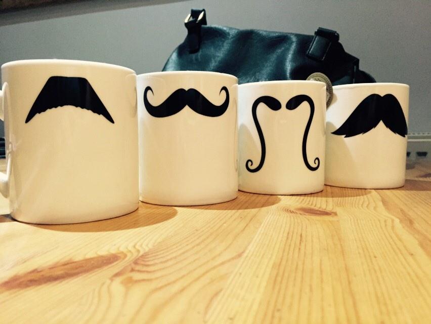 Lannii84's tweet photo. @SAMMCON40 Check out my new mugs... You need to come for tea! The handle bar one is all yours! xx👌 #mustache http://t.co/KTb7U8byig