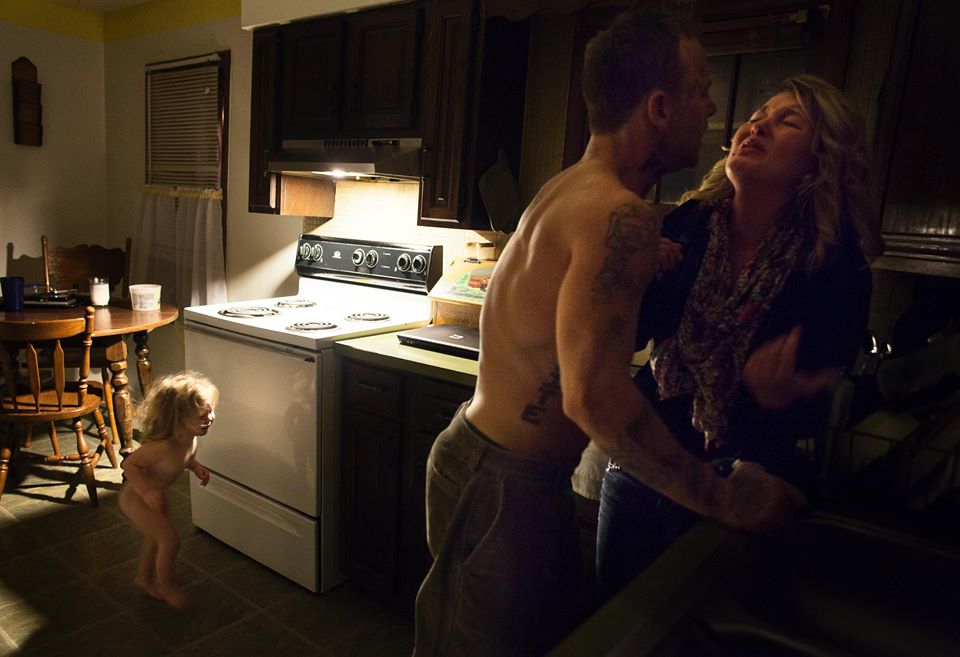 avesdeprensa's tweet photo. Lancaster, #EEUU, noviembre de #2012. #Fotografía de Sara Naomi Lewkowicz. Con @WorldPressPhoto #fotoperiodismo http://t.co/T1dwJGsGqB