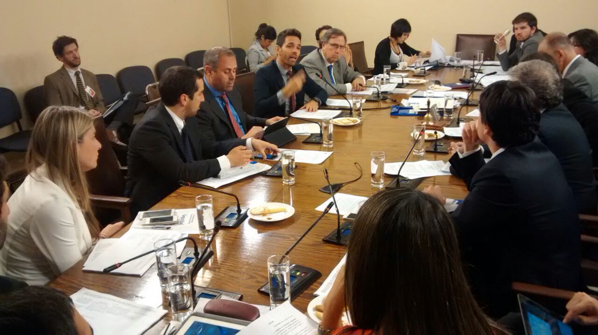 SubPrevDelito's tweet photo. Subsecretario @AntonioFREYV también asistió a la Comisión de Seguridad Ciudadana en el Congreso http://t.co/X8sTbXVwhm