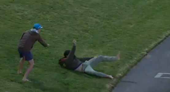 BBCSport's tweet photo. This spectacular catch was worth $5000 to the spectator - Watch the video here (UK only) http://t.co/qZ69bj0tTv http://t.co/NFoqWv18Wt