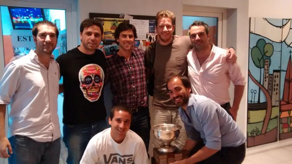 TranquiFC's tweet photo. Gracias a la gente de @lineade3 por la invitación al programa ayer.
La pasamos muy bien!
Ya volveremos con otra copa! http://t.co/PxWWh1m69c