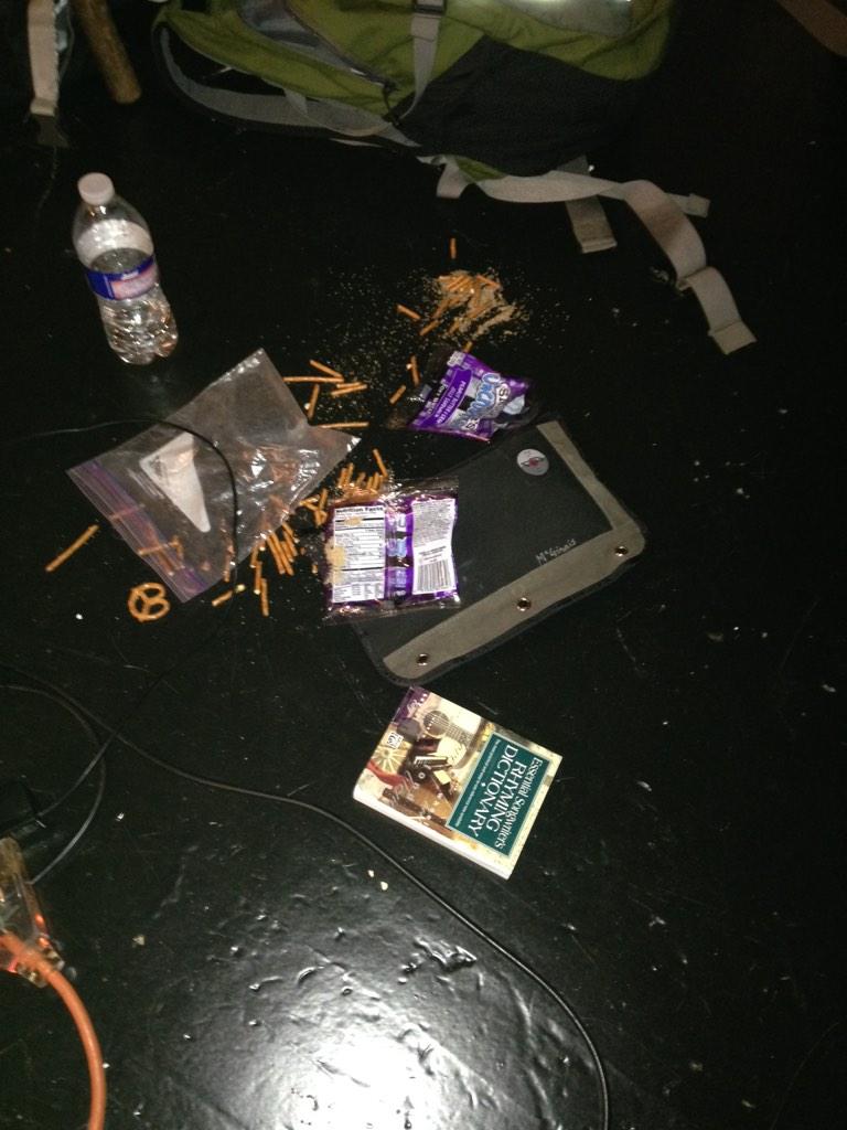 happysos_'s tweet photo. This is what happens to @LukeMcGinnis when he leaves his pretzels all lonely ๐ #LonelyPretzels #OnlyLuke http://t.co/wwH9PwD5Bj