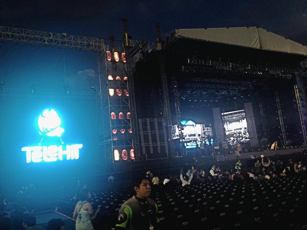 televisaesp's tweet photo. Checa El #RetoTelehitNick para ganar un reproductor de música de @nickjonas Sigue a @tvtelehit #PremiosTelehit 🎶✌️ http://t.co/k3Lo8NrBhi