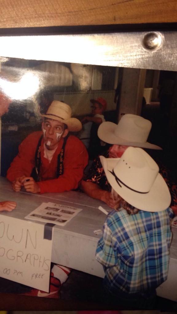 CieraGabriel's tweet photo. Lookin through some old pictures! @Jwolfsound http://t.co/W2N7Pl70CJ