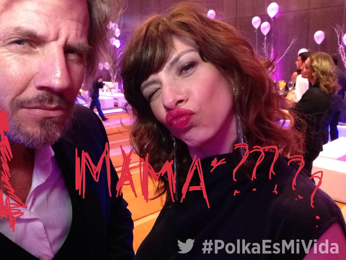 FiestaPolka's tweet photo. Festejando los 20 años de Pol-ka. #PolkaEsMiVida #TwitterMirror  with @Facundo_Arana, @rororock33 http://t.co/mgpCyg7rhA