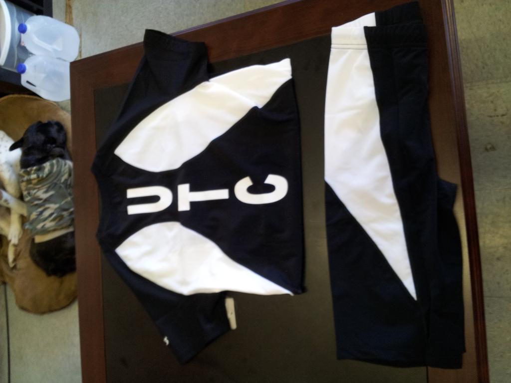 fasteddyellis's tweet photo. Competition team uniforms are in! http://t.co/usLf4mEJXw
