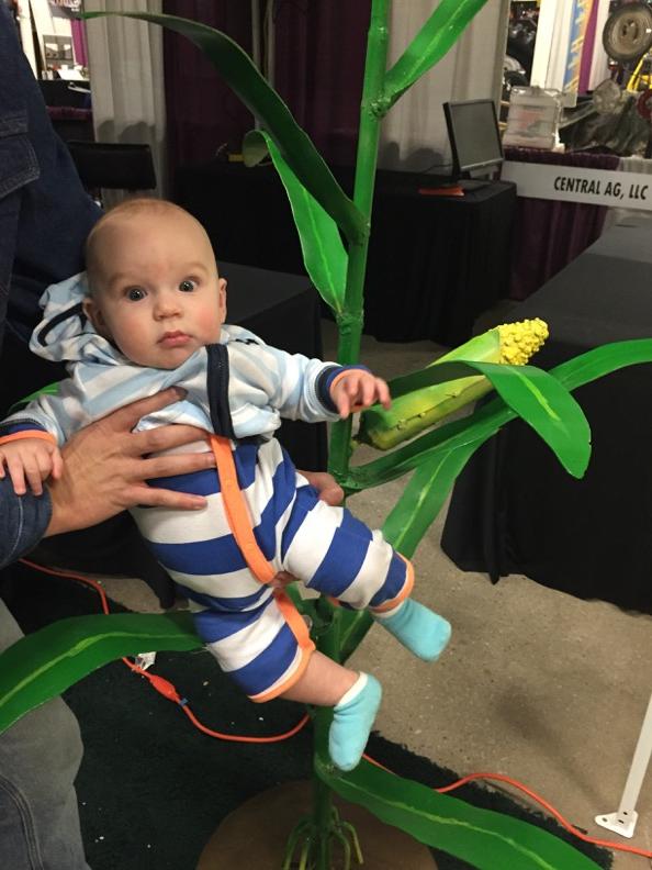 Centralagllc's tweet photo. Future Pioneer Agronomists!! http://t.co/X95Wzeag0B