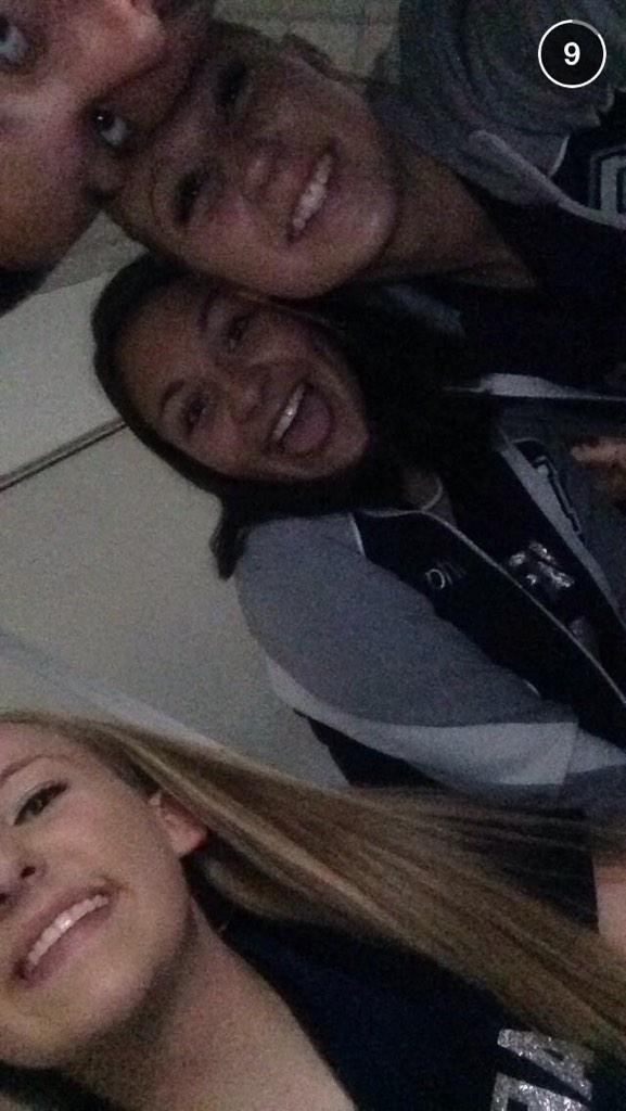 tiffany_joyy's tweet photo. #wcw #wce #notzach 😂☺️💋 http://t.co/zkxpQI8uzb