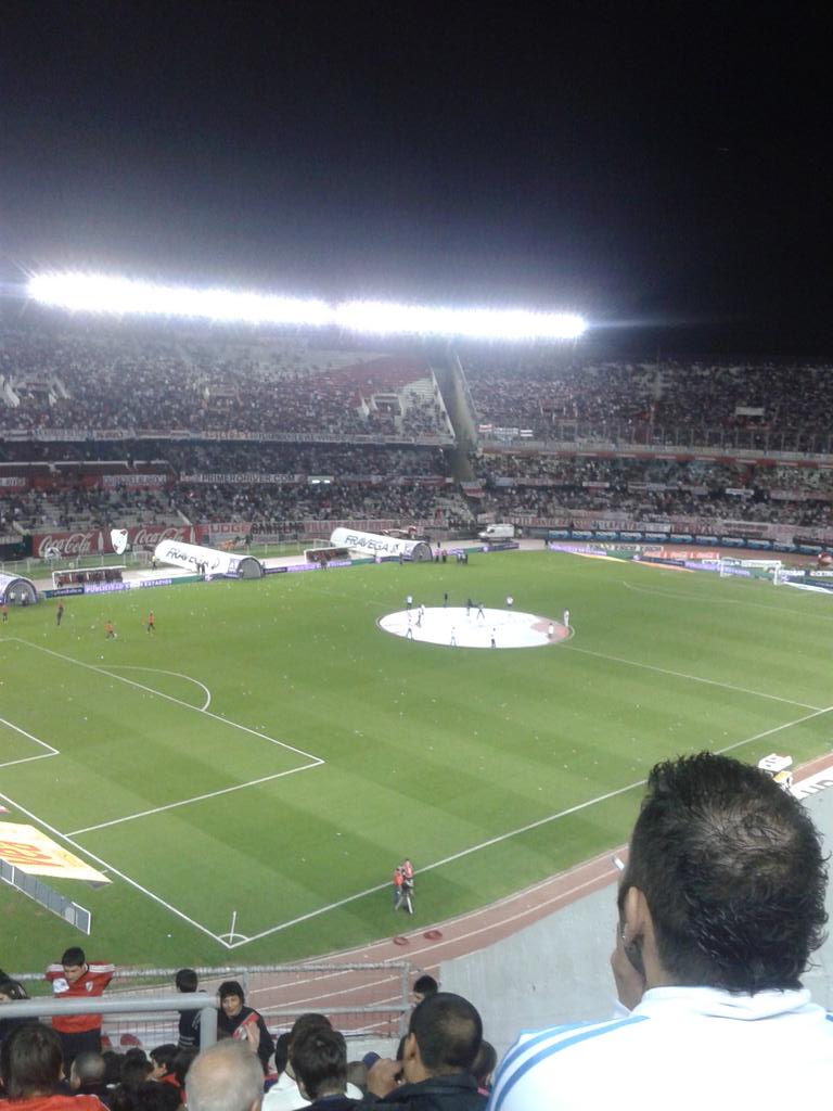 debyklinger's tweet photo. Que lindo cortar la semana con vos. #riverdemivida http://t.co/4QOM7oqXZ1