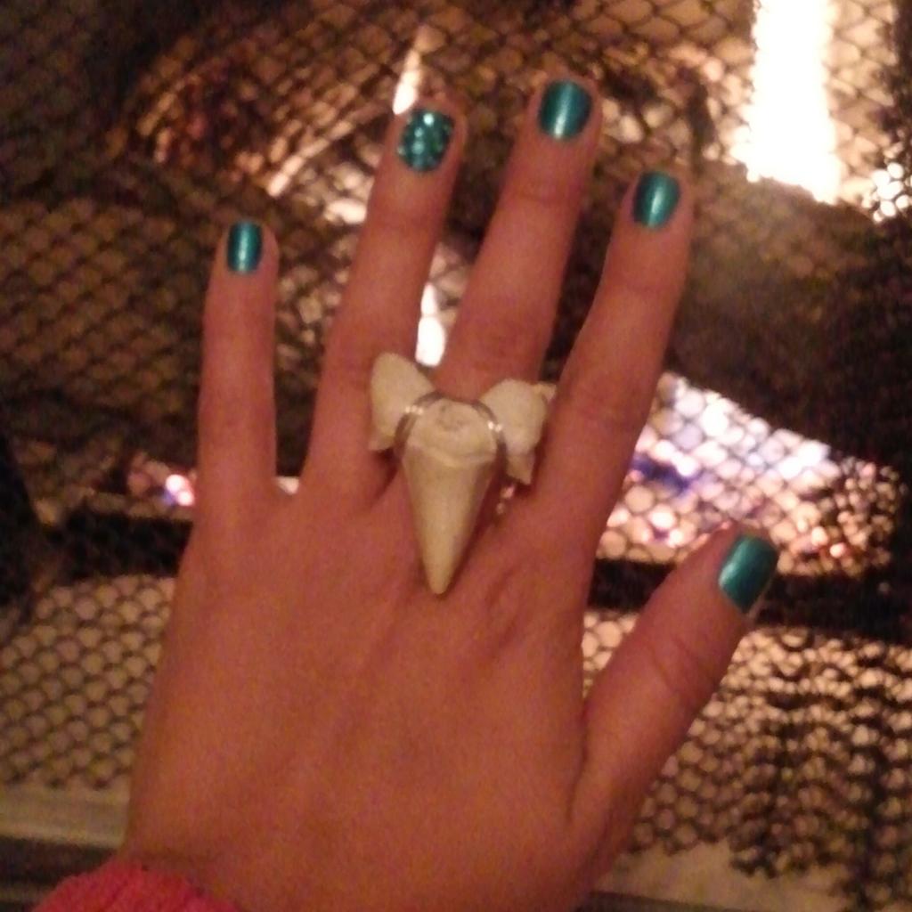 ExceptionalSD's tweet photo. Wore my awesome shark tooth ring from @lushjewelry today. #LushJewelry #SanDiego #handmadeinsandiego #exceptionalsd http://t.co/bUx32tukAt