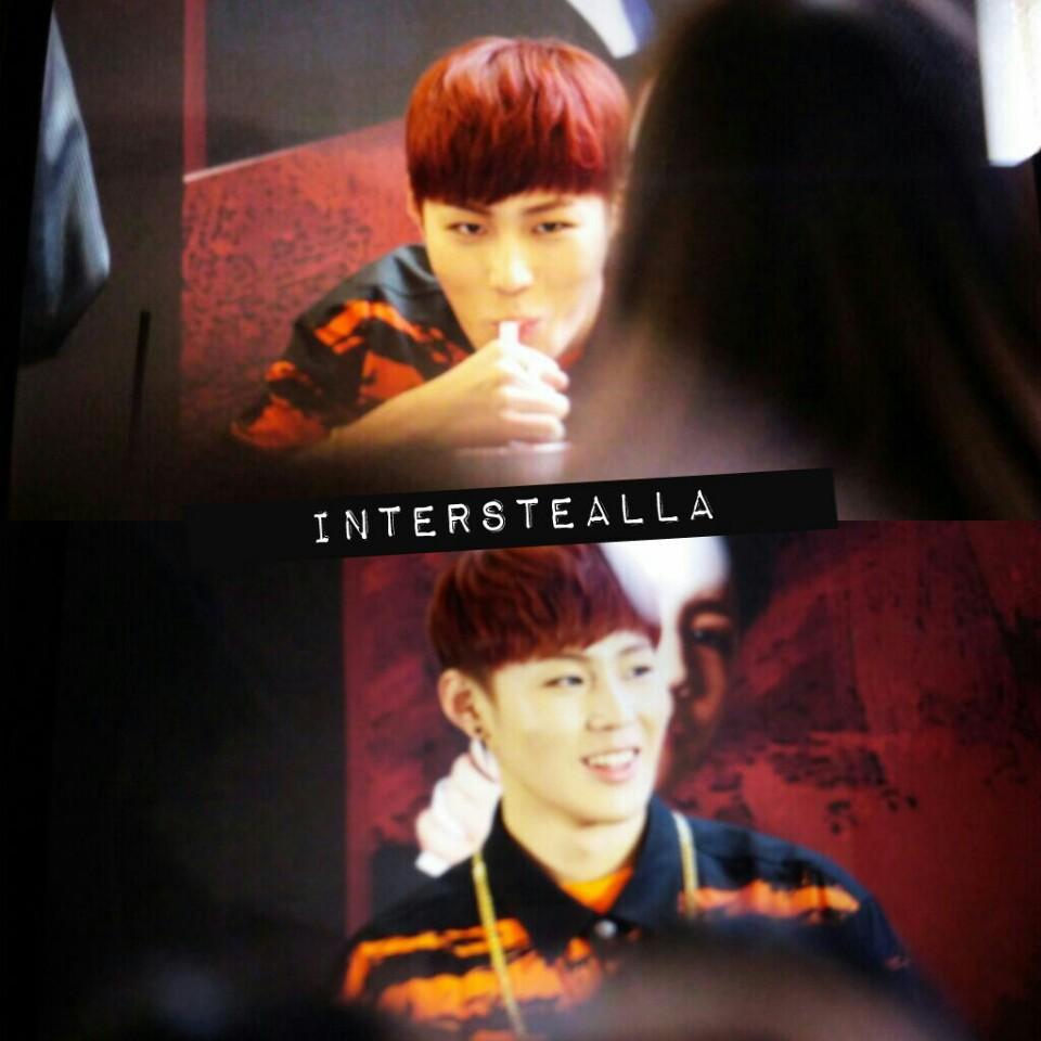 Interstealla's tweet photo. 141112 여의도 IFC몰 팬싸인회 #핫샷 #HOTSHOT #하성운 #성운 산토끼 토끼야 어디를가느냐~♥ 산토끼모르는 하성운 나비야 아니야? 버블티 마시쪄? 끼부리지마 사랑하고싶으니까 @hotshot_w94 http://t.co/3o89Pom5uN