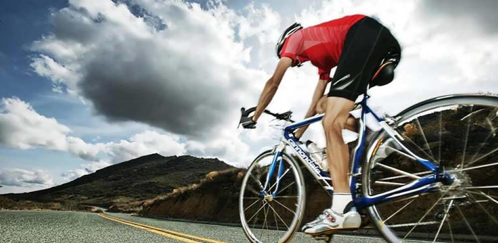 IanRadbone's tweet photo. @BikeInstituteSA  From saving the planet to softer poos, 10 reasons to take up cycling. http://t.co/kKrrQQaWDA http://t.co/radaNxWZd3