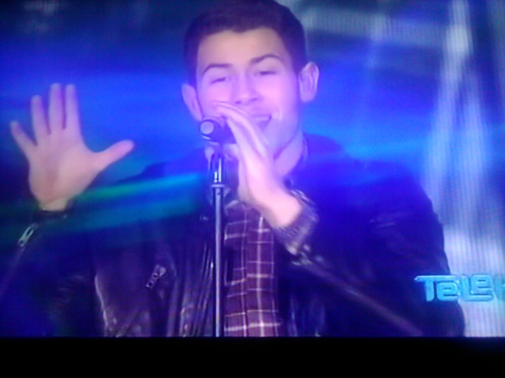 TeamBarbaraig's tweet photo. @nickjonas in #premiostelehit @tvtelehit
#nickjonas #NickJonasVevo #RetoTelehitNick #jonatics http://t.co/JzDRXcJVSQ