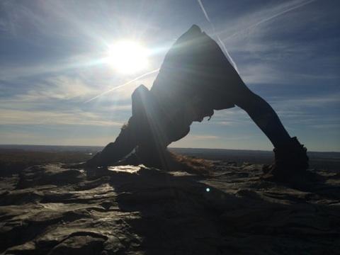 bhanks41's tweet photo. Downward dog at Inspiration Point, Illinois. #yogaeverywhere http://t.co/ZTaLd54Yn5
