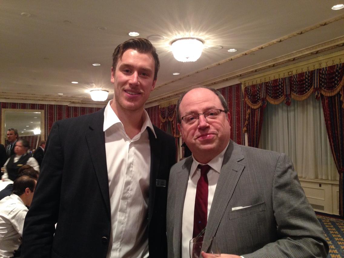 Canucksforkids's tweet photo. .@BrentButt and @ShawnMatthias are all smiles at the Sports Celebrities Festival. Time to hit the stage. #SCF2014 http://t.co/EXuTAjsn4I