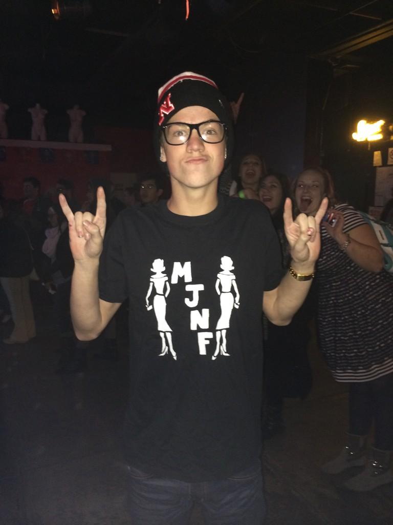 deervibes's tweet photo. Thanks for the support, @taylorcaniff! Here he is rocking an MJNF shirt. http://t.co/U47FJyO62R http://t.co/674PlcVWGS