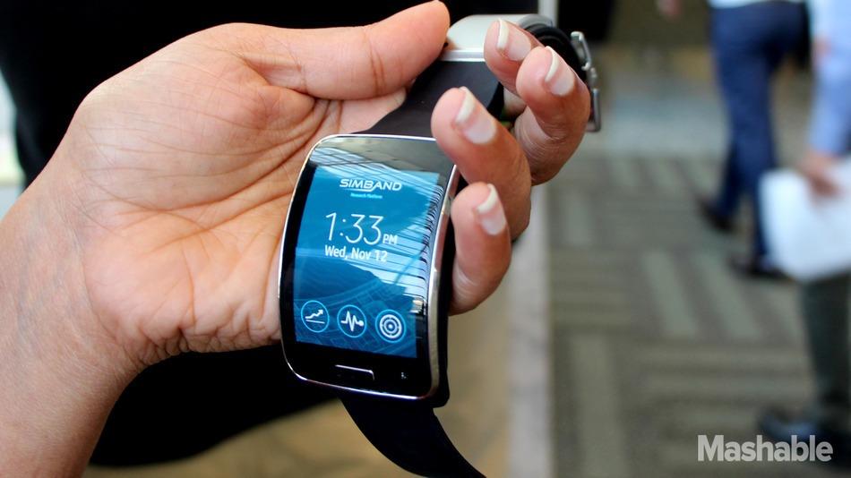 futureshift's tweet image. First look at Simband, Samsung's health-tracking wearable of the future on.mash.to/1zlhcjZ