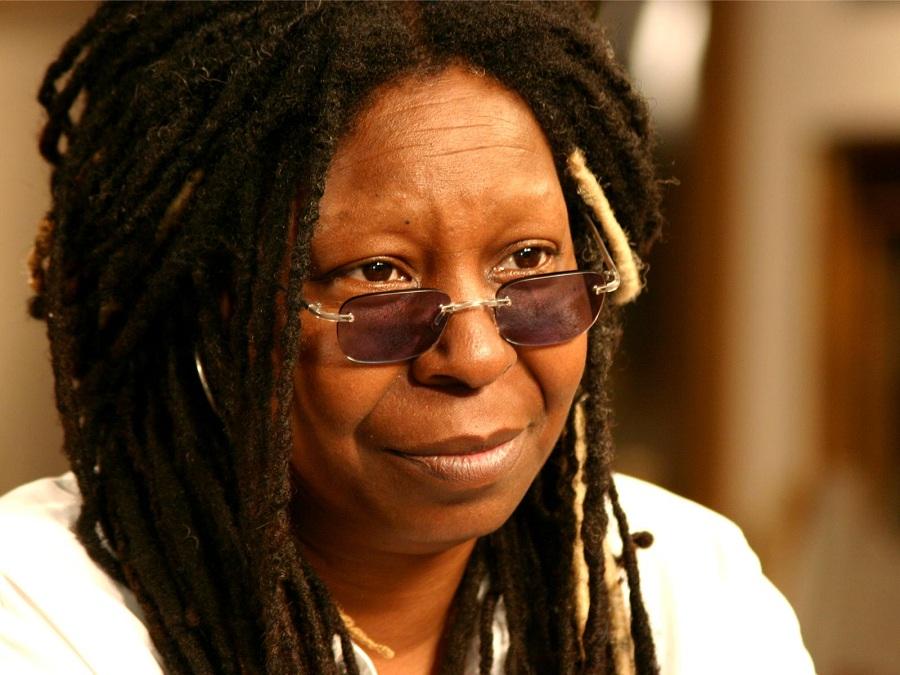 November 13, 1955 Happy birthday Whoopi Goldberg!

Ada yang ingat dia ini siapa? 