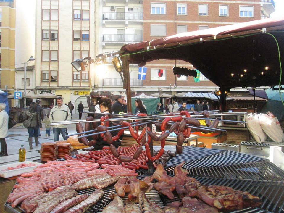 CSNFiestas's tweet photo. Amics de la Natura ultima la XIII Edición de la Feria Medieval de Castellón. Información en http://t.co/9K8M1gpsmt http://t.co/qEkQcjhaS4