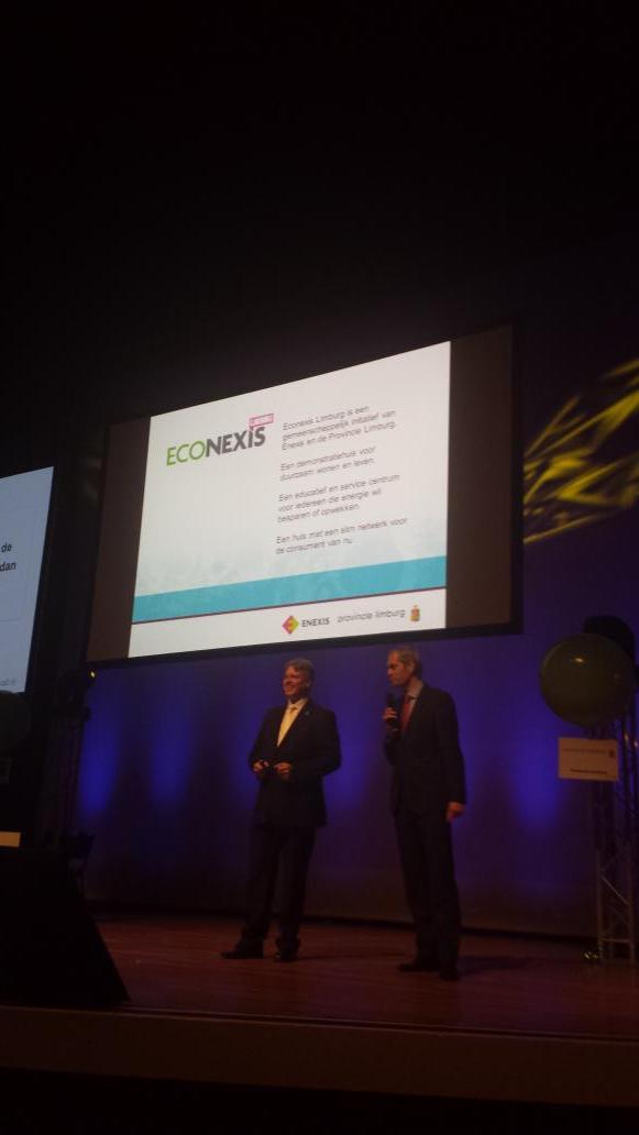 ejkoppe's tweet photo. Vandaag presenteer ik vol trots Econexis Limburg @Enexis. Een demonstratiewoning vol duurzame oplossingen. #DGcongres http://t.co/EOxhYlw5dM
