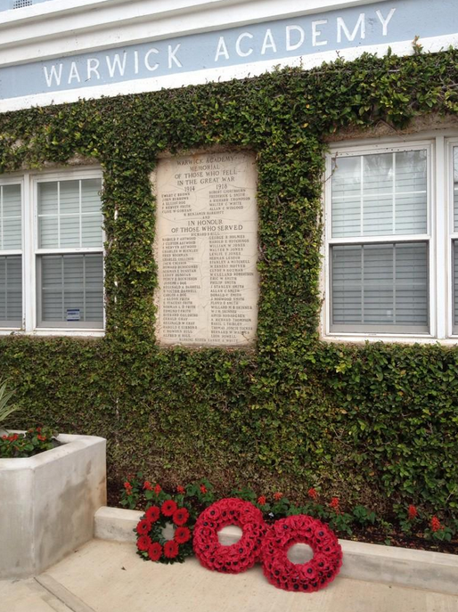 WorldStudentMag's tweet photo. From the UK to Tokyo #students worldwide commemorate #100years on #RemembranceDay #WorldStudent http://t.co/SPWl92jFI9