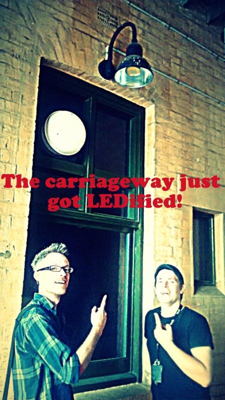 GreaterBendigo's tweet photo. .@capitalbendigo & @BgoArtGallery have received more power saving LED lights as part of our #EnergyEfficiencyUpgrades http://t.co/81ahTtOlOl