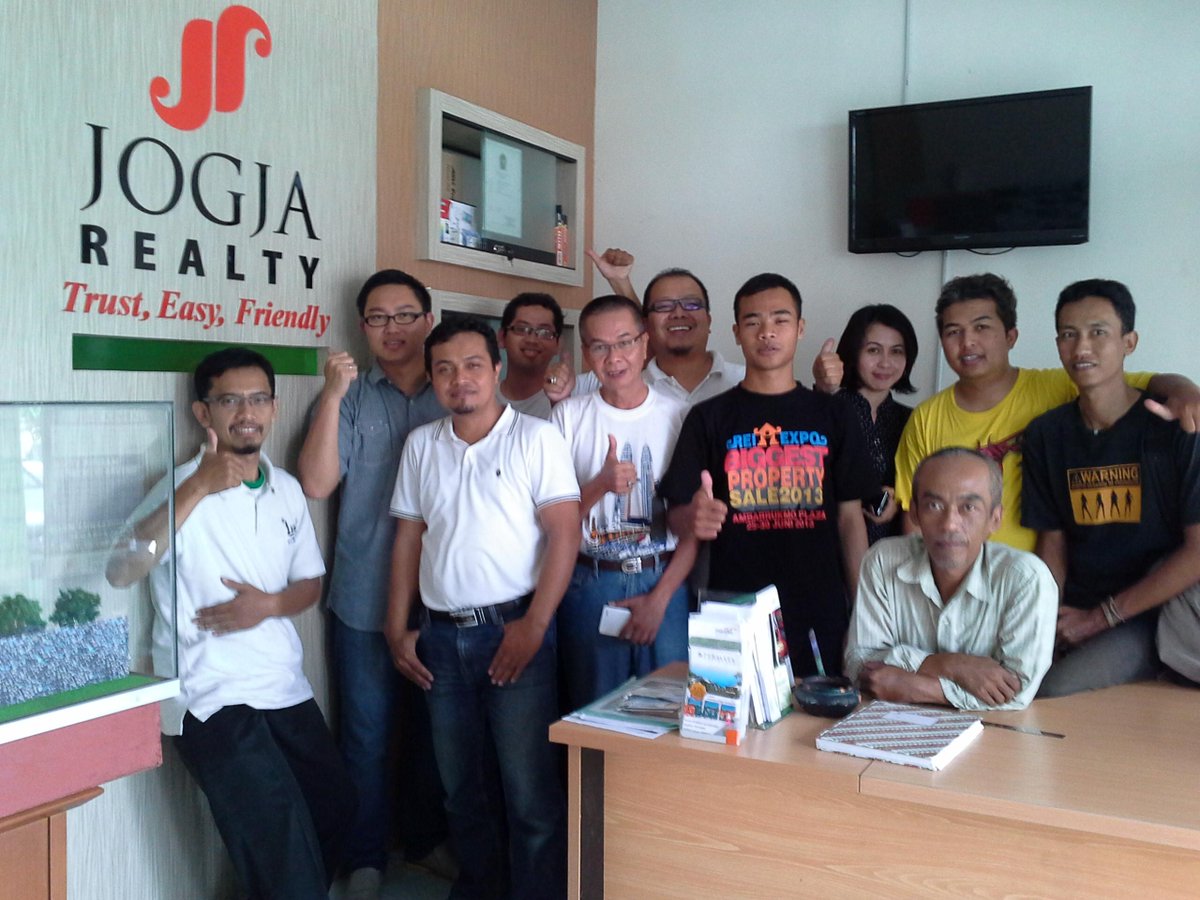 Salahsatu kunjungan ke jaringan YBP Broker Network <a href="/jogja_realty/">Info Rumah Dijual di Jogja & Property</a> wah kompak dan teamnya lengkap bangettt#PRONetwork