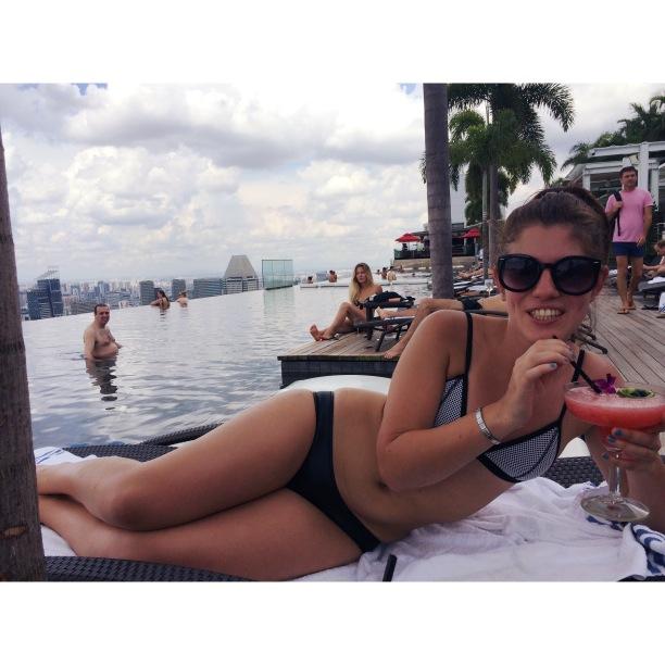 itshhilary's tweet photo. Where you'd rather be #cocktailguy http://t.co/kQVQXVTm54