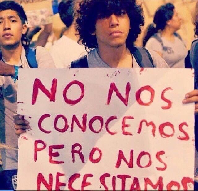 batansb's tweet photo. No nos conocemos pero nos necesitamos. #YaMeCansé #AccionGlobalporAyotzinapa #RenunciaEPN @epigmenioibarra http://t.co/1aCxYJrBse