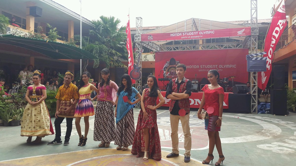 Semi final Fashion Walk