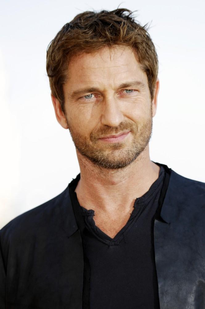Happy Birthday, Gerard Butler! (13 November 1969)...Kalo aktor ini, yg paling diinget film apa hayo? :D 