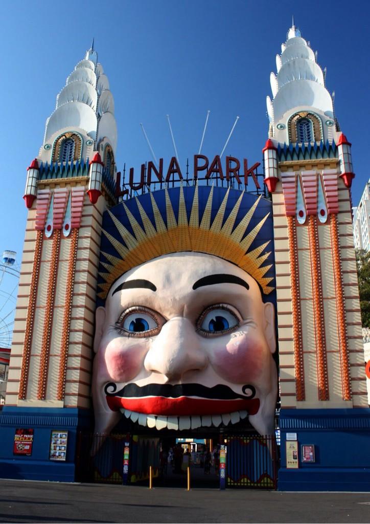 Brenda_Invitbox's tweet photo. Was coming over Harbour Bridge &amp; had to take a long look to see if all was normal. It wasn't!
#Movember2014 http://t.co/a049QCjrPq