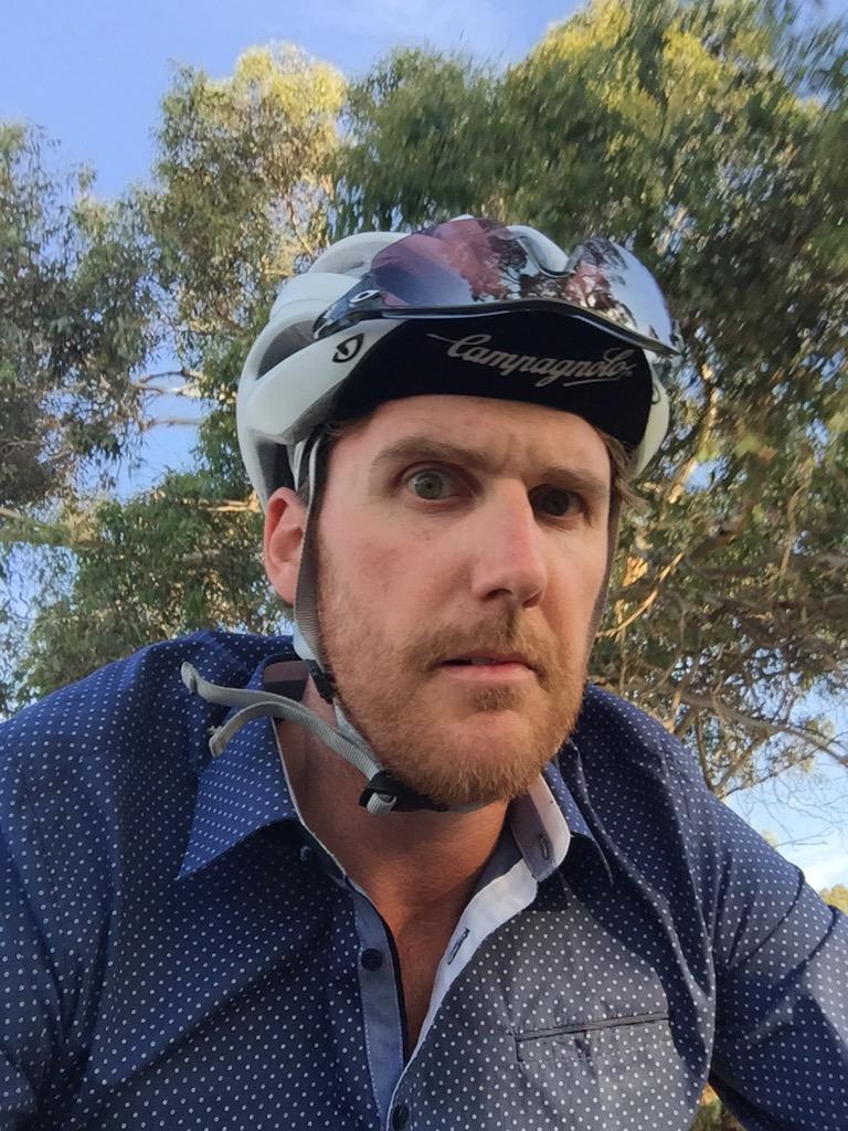 Donned the collar to celebrate <a href="/jordancycles/">JM</a> new contract and knocking over yr12!! #congratsjordy #goodluck #knuckles