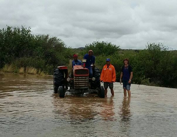 vslandbou's tweet photo. 114mm #rain at Bethulie in 24hours-photo, Jacques van Rensburg @SAWXREP @FarmersWeeklySA @OFMNews9497 http://t.co/TU6D7MQVd2