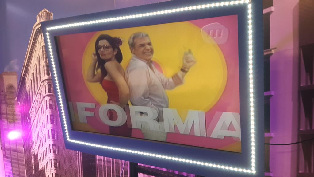 guiyecastro's tweet photo. informadisímos en vivo x Magazine http://t.co/coDKjcAEsk