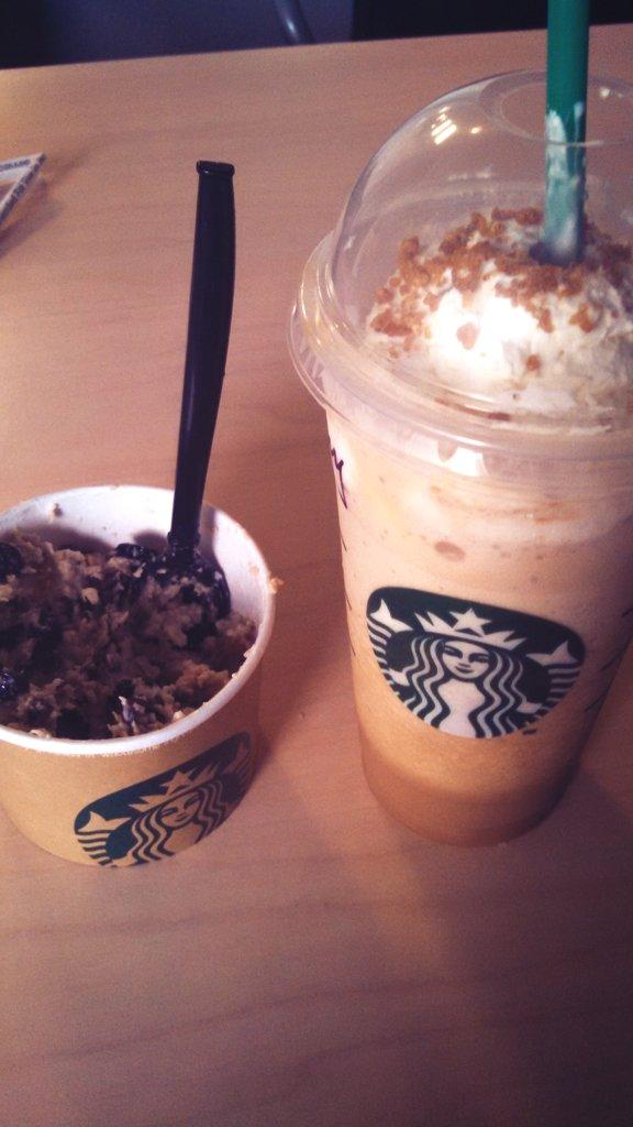 Thankful for the Starbucks truck! It is soooo convenient! <a href="/CCUFoodMan/">Jeffrey Stone</a> <a href="/Starbucks/">Starbucks</a>