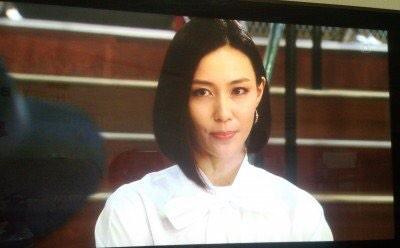 Kenさんのツイート ファーストクラスの木村佳乃マジで大好き 髪型 メイク共に完璧 t t そしてイヤーカフも可愛いし シシドカフカもすきすぎる Http T Co Bvwe95gysy