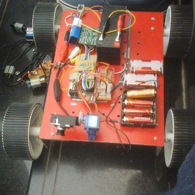 Otherbots's tweet image. Four wheeler wireless spy robot with an onboard camera.  #robot #robotics #spydrone #arduino by siddhantbetrabet